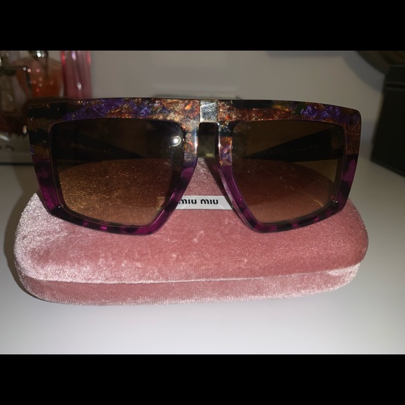 MIU MIU tortoise deisgn sunglasses - Picture 4 of 5